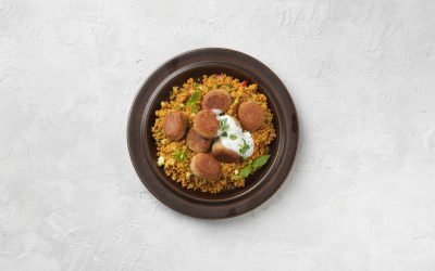 Kirjolohi-kasvispyörykkä-couscous ja lime-jogurtti